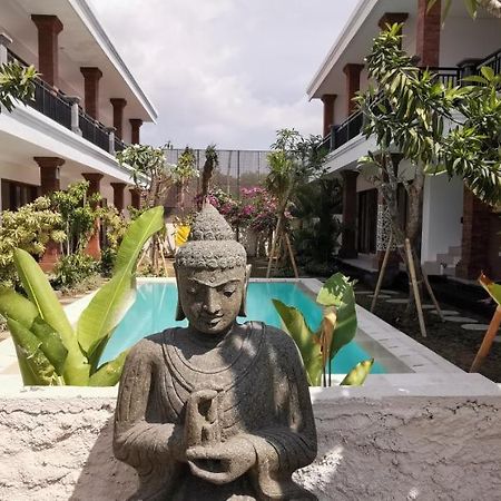Santi Homestay Canggu Extérieur photo