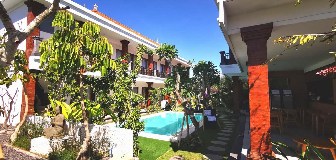 Santi Homestay Canggu Extérieur photo